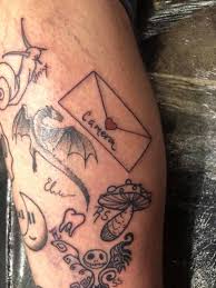 Tampa bay buccaneers quarterback tom brady seems to be getting in an early april fools prank. Wkrg Terminally Ill Man On Mission To Get Tattoos With Strangers Makes Stop At Savannah Parlor