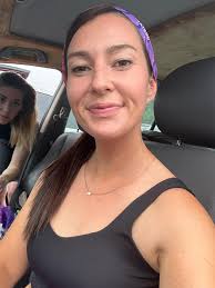 Removing people from photo background without distortion