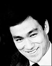 Bruce Lee Close Up In Suit Black And White Photo Print (8 x 10)