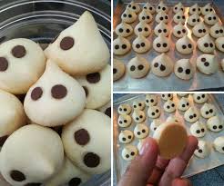 Antara resepi mudah untuk dihasilkan ialah biskut sarang semut warna warni kerana anda hanya perlu menghasilkan adunan tepung dan parutkan adunan tersebut. Resepi Mudah Biskut Susu Alien