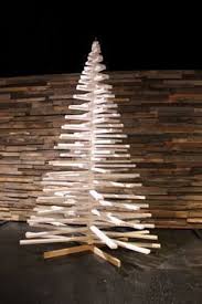 10 Best Christmas Decorations Images Christmas Decorations Christmas Diy Alternative Christmas Tree