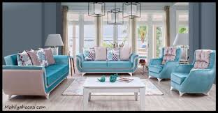 Galleria ataköy tepe home'da bu sezonun en trend koltuk modellerinden biri olan chester koltuk takımları farklı renkleri ve uygun. Bu Senenin Koltuk Renkleri 2020 2021