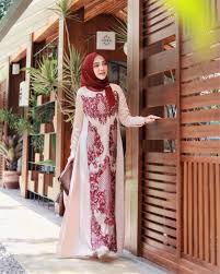 Maybe you would like to learn more about one of these? 30 Model Gamis Kebaya Brokat Pesta Modern Muslim