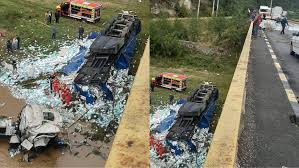 Maybe you would like to learn more about one of these? Foto Video Accident Mortal Pe Valea Oltului A CÄƒzut Cu Camionul In Lotru Gazeta ValceanÄƒ