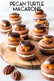 Pecan Turtle Macarons Recipe Chocolate Macaron Macaroon Recipes Macaron Recipe