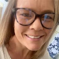 40+ "Sandra Strachan" profiles