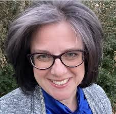 Tara Crowell's Instagram, Twitter & Facebook