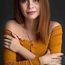 Repost @yonglarrazabal —— Selca with the Fam at Zurich's famous  Münsterbrücke Bridge! We are definitely enjoying this City that offers both  urban and natural scenes. This town may be old but also