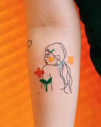 Tatuaje Silueta Mujer Entre Flores Por Nawon Take My Muse Tatuajes Para Mujeres