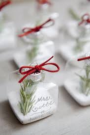 21 Wonderful Winter Wedding Gift And Favors Ideas Elegantweddinginvites Com Blog Winter Wedding Favors Christmas Wedding Favors Winter Wedding Gift