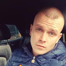 Received my 2 free pizza via Sky VIP rewards 🍕 Dinner sorted for £0.00 🙌