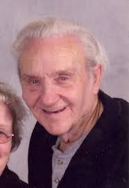 Gloria Kunz's Instagram, Twitter & Facebook