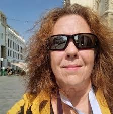 Leah Cruse's Instagram, Twitter & Facebook