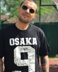 Скачай guf feat c4, murovei, dj cave маятник (2021) и guf feat весъ вот так (2020). The Alex Guf Dolmatov On Instagram Napishite Lyubimuyu Strochku Iz Trekov Guf Guf Mens Tshirts Mens Tops Mens Graphic Tshirt