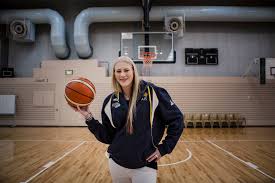 Her net worth is estimated to be approximately $5.88 million. Retirement Pain Killers And Being A Mum Lauren Jackson Opens Up The Canberra Times Canberra Act