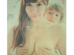 AKB河西智美が裸で少年におっぱいを揉ませる手ブラ写真集ｷﾀ━(ﾟ∀ﾟ)━! – みんくちゃんねる