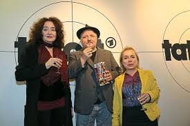 Interessiert, ehrlich und niemals pampig, wenn eine frage mal ein wenig zu direkt. Munster Tatort Vorpremiere Schwanensee Im