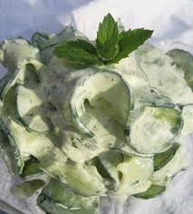 Concombres A La Creme De Coco Et A La Menthe Bmoove Recette Concombre A La Creme Recette Paleo Creme De Coco