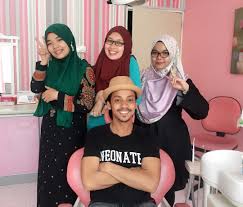 Jihan bodek mak mertua : Biodata Ungku Hariz Pelakon Dan Suami Jihan Muse Azhan Co