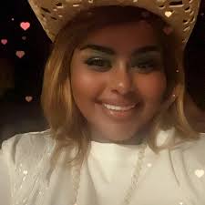 Happy holidays everyone! 🎄 To all of my friends and family, PLEASE text me  your name and number to my phone. I wasn't able to download all of my  contacts. 😔 Thank