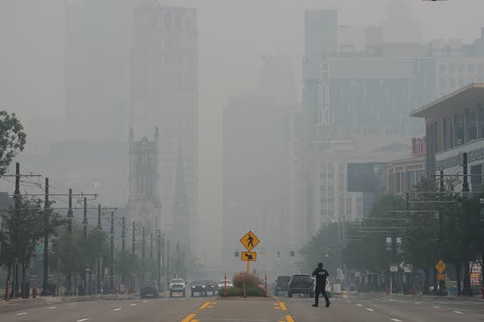 Michigan lawmakers demand Canada does more after wildfire smoke blankets  parts of US: 'We are done accepting apologies' | The Independent