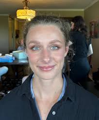 Nail tech/makeup artist here🙋🏻‍♀️✨check out my page for more info!  Courtney Jane Makeup artist