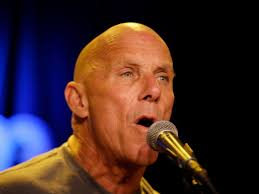 Ex-Padre Tim Flannery Readies To Rock San Diego