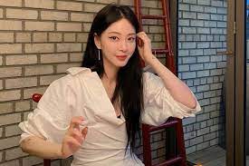 The slutshaming she got when she dated kai and gdragon(?) and then rumors about teddy. Shock Fans Han Ye Seul Introduces New Lover