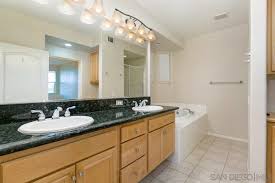 2595 823 Kalpati Cir 102 Carlsbad Ca 92008 Features 2 Beds 2 Baths 1506 Sq Ft And Built In 2001 Carlsbadreale In 2020 Carlsbad Private Patio Oak Avenue