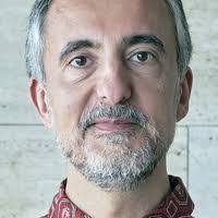 Sarah Fee's Instagram, Twitter & Facebook