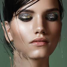 Holiday nail ideas 2022: 10 festive looks to try this season