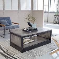Les tables basses gigognes blanches et grises offrent une multitude de possibilités pour aménager votre coin canapé. Table Basse Industrielle Patine Grise Effet Bloc Made In Meubles