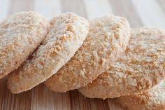 Biscuits Noix Coco Recette 60 G De Noix De Coco Rapee 125 G De Farine 1 Cuiller A Cafe De Levure Chim Biscuit Noix De Coco Recette Biscuit Recettes De Cuisine