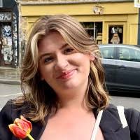 Amber Warnock's Instagram, Twitter & Facebook