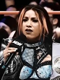 Athena Palmer's Instagram, Twitter & Facebook