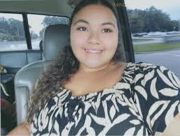 HAPPY 17TH BIRTHDAY To my niece LaMya .... love you twin lol