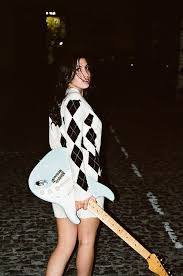 Unpublished Photos Of Amy Winehouse Show A Side Of Her Few Have Seen In 2020 Young Amy Winehouse Amy Winehouse Style Amy Winehouse