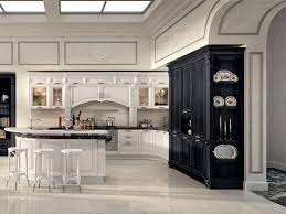Decape Kitchen With Handles Pantheon Kitchen By Cucine Lube Kitchen Cabinets For Sale Luxury Kitchens Kitchen Island Cabinets