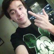 Nikolas Sanchez (@nikniksanchez_)