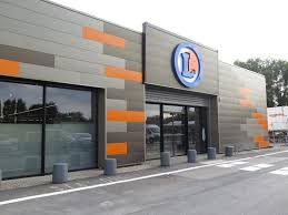 Spectacle son & lumière avec starskey en live pour les 30ans du leclerc. Lieu Saint Amand Un E Leclerc Express Ouvre Mercredi Avenue De Bouchain