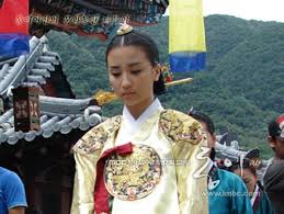 Concubina regelui toate episoadele video. Dong Yi Legendele Palatului Concubina Regelui 2010 Film Serial Cinemagia Ro