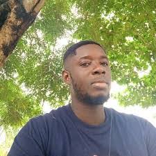 Kofi Larbi's Instagram, Twitter & Facebook