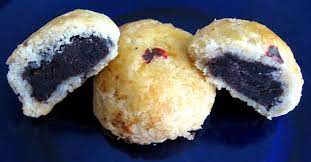 Maui Crispy Manju Azuki Bean From Home Maid Bakery Tastyislandhawaii Com Hawaiian Food Procuitto Recipes Dewberry Recipes