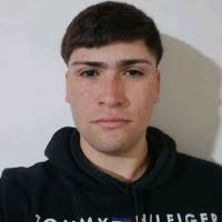 30+ perfiles de «Mario Robles»