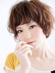 This hairstyle is often sported by boys who study in school as this is easy to style without funkiness. Pin On Hair
