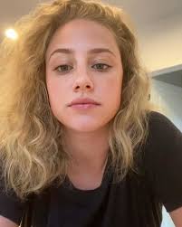 Lili (@lili.maxwell_) • Instagram photos and videos