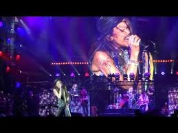 Steven Tyler I Don T Want To Miss A Thing Aerosmith I Don T Want To Miss A Thing Hellfest Youtube Aerosmith Music Videos Steven Tyler