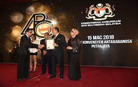 97,394 likes · 2,904 talking about this. Galeri Anugerah Perkhidmatan Cemerlang Category Kkmm Image Kementerian Komunikasi Dan Multimedia