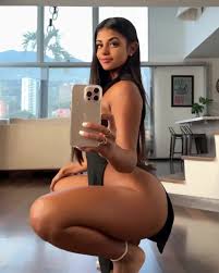 Twerk it you little Slut - Porn Videos & Photos - EroMe