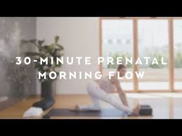 Quick Easy Prenatal Morning Yoga Routine 20 Min For All 3 Trimesters Youtube Morning Yoga Routine Vinyasa Flow Morning Yoga